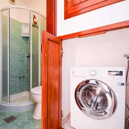 In - Istrien 17373 * 풀라