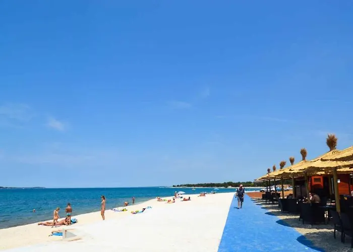 Jadranka 3 In Stinjan - Istrien 17371 * Пула