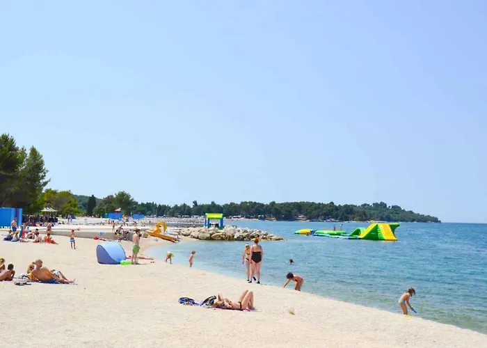 Jadranka 3 In Stinjan - Istrien 17371 *