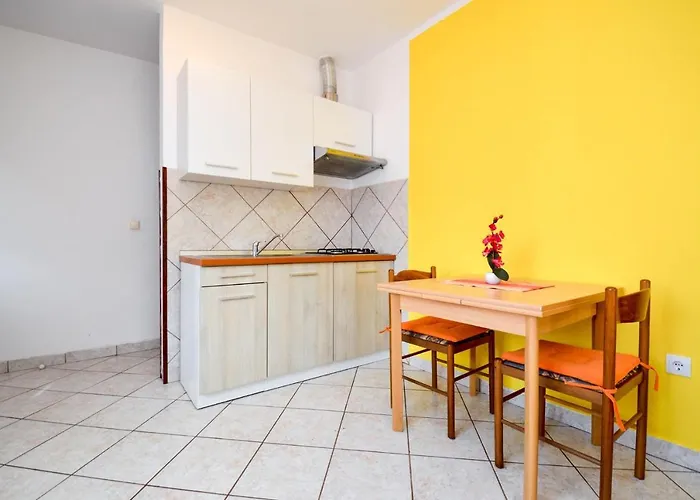 Jadranka 3 In Stinjan - Istrien 17371 *