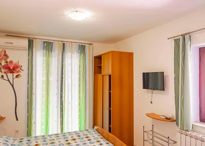 Jadranka 3 In Stinjan - Istrien 17371 *